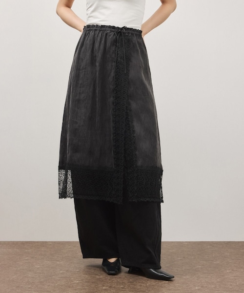 ADAM ET ROPE'（アダムエロペ）の「【サステナブル】レースワンピーススカート（スカート・レディース・ブラック/ホワイト・F）」の3枚目の写真