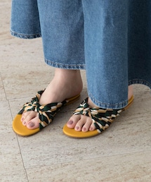 AVEC MODERATION　GUADELOUPE∴