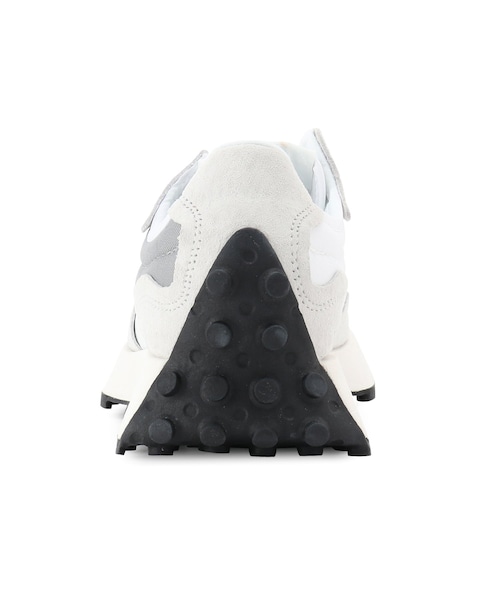 ADAM ET ROPE'（アダムエロペ）の「【公式サイト限定】【New Balance（ニューバランス）】327EC/327ED（スニーカー・レディース・ブラック/ライトグレー・22.5/23.5/24.5）」の17枚目の写真