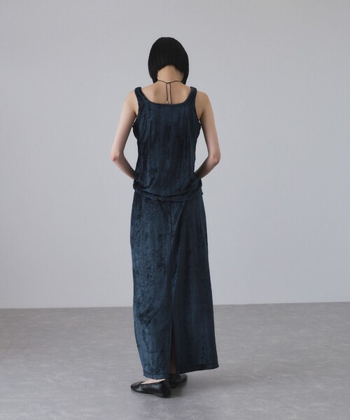 ADAM ET ROPE'（アダムエロペ）の「【Miller for ADAM ET ROPE'】別注 スクエアタンク（カップ付き）（タンクトップ・レディース・グリーン/ネイビー・F）」の6枚目の写真