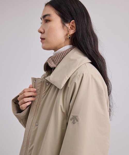 ADAM ET ROPE'(アダムエロペ)の「【J'aDoRe・店舗限定】【DESCENTE ALLTERRAIN(デサント オルテライン)for SALON】別注ステンカラーパフコート(ステンカラーコート・レディース・ブラウン/ベージュ系・F)」の13枚目の写真