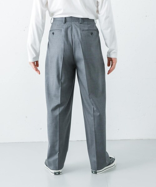URBAN RESEARCH（アーバンリサーチ）の「YLEVE　S120S CHAMBRAY W 3TACK（その他パンツ・メンズ・020 GREY/050 MOCA・3/4）」の4枚目の写真