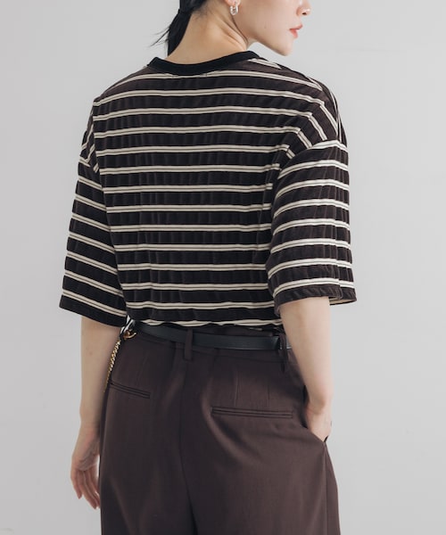 URBAN RESEARCH（アーバンリサーチ）の「ベロアボーダーカットソー（Tシャツ/カットソー・レディース・BEIGE/DARK BROWN・FREE）」の6枚目の写真