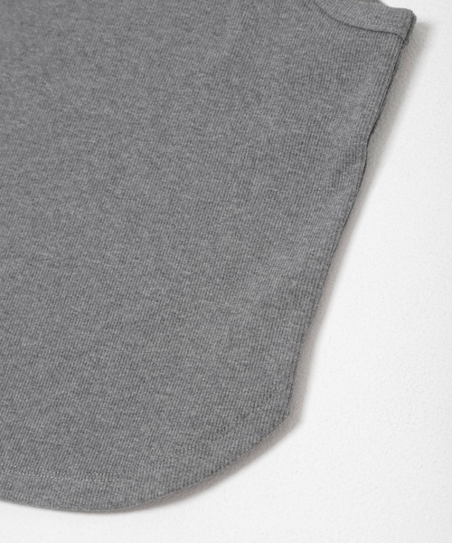 KBF（ケイビーエフ）の「クロップドタンクトップ（タンクトップ・レディース・OATMEAL/POWDERBLUE/RED/CHARCOAL・One）」の7枚目の写真