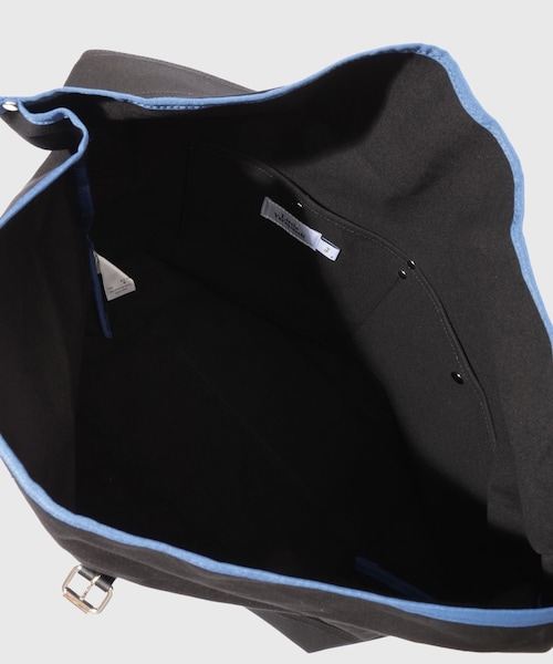 ADAM ET ROPE'（アダムエロペ）の「【Little Yarmouth/リトルヤーマス】Canvas Messenger Bag（トートバッグ・メンズ・ブラック/キナリ・F）」の11枚目の写真