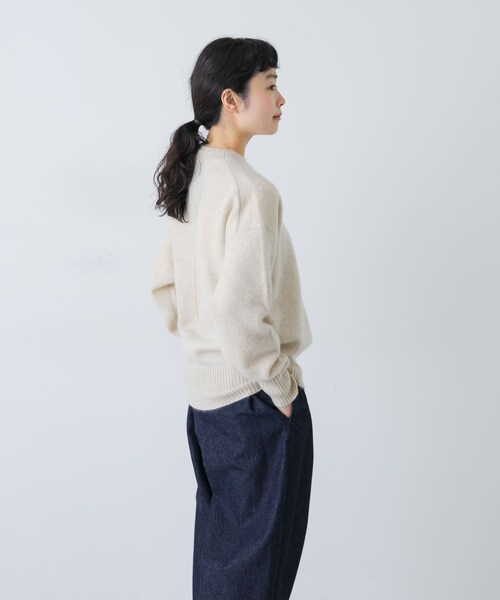 かぐれ（カグレ）の「TICCA　ヤククルーネックプルオーバー（ニット/セーター・レディース・ivory/light blue/grey・FREE）」の7枚目の写真