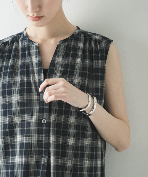 URBAN RESEARCH（アーバンリサーチ）の「サッカーチェックワンピース（ワンピース・レディース・BLACK/NAVY・Free）」の18枚目の写真