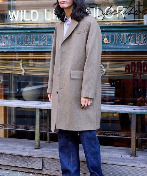 ADAM ET ROPE'(アダムエロペ)の「【CHRYSALIS/クリサリス】CHESTERFIELD(チェスターコート・メンズ・ベージュ・38/40)」の2枚目の写真