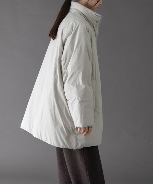 URBAN RESEARCH DOORS(アーバンリサーチドアーズ)の「FORK&SPOON SORONAスタンドカラーブルゾン(ブルゾン・レディース・BLACK/WINE/SAND・1)」の18枚目の写真