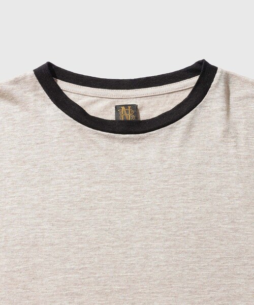 ADAM ET ROPE'(アダムエロペ)の「【BATONER/バトナー】NORMANDY LINEN T-SHIRT(Tシャツ/カットソー・メンズ・キナリ/ベージュ・2/3)」の6枚目の写真