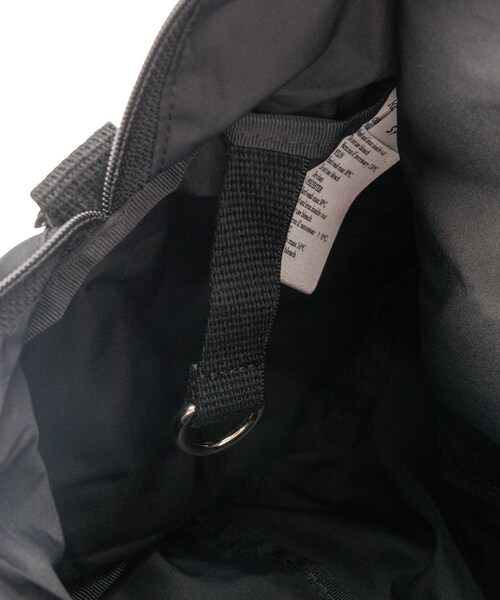 ADAM ET ROPE'(アダムエロペ)の「【ROYAL CITY PARK】ROLLING BOSTON BAG(ボストンバッグ・レディース・チャコール/ネイビー/レッド・F)」の17枚目の写真