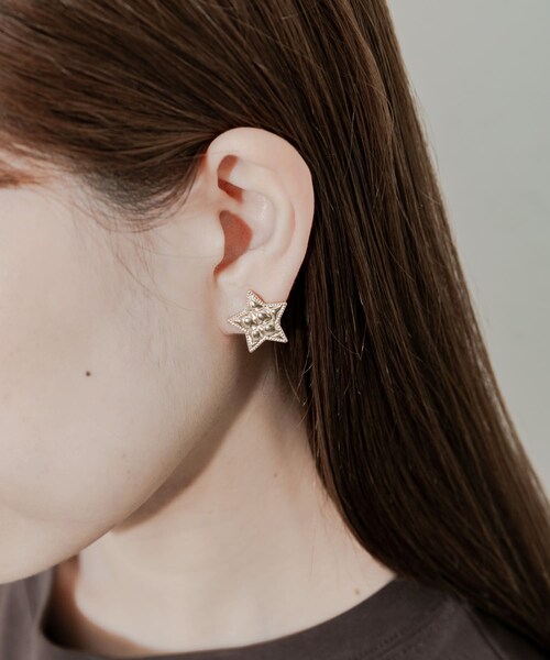 SMELLY（スメリー）の「メタルスターイヤリング（イヤリング・レディース・GLD・-）」の7枚目の写真