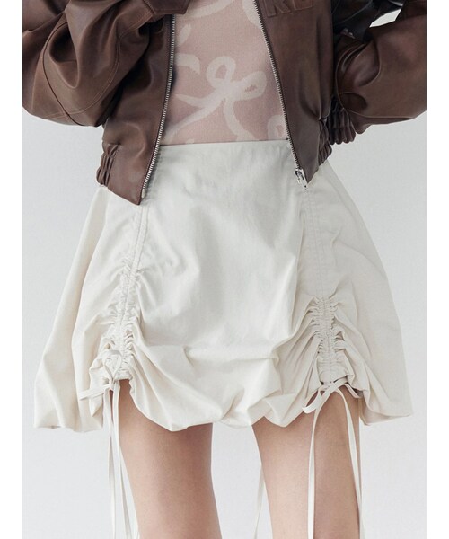 CALNAMUR（カルナムール）の「ドロストバルーンミニスカート（スカート・レディース・ホワイト/グリーン/ブラウン・F）」の3枚目の写真