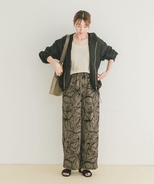 ITEMS URBANRESEARCH（アイテムズ アーバンリサーチ）の「シアーフードブルゾン（ブルゾン・レディース・OFF/KHK/BLK・FREE）」の14枚目の写真