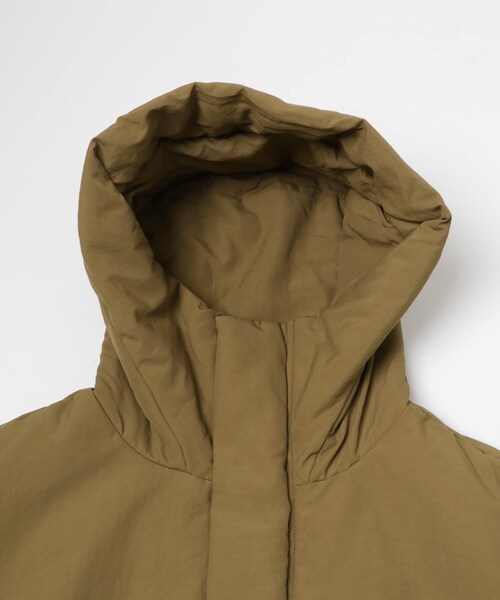 THE GOODLAND MARKET（ザグッドランドマーケット）の「『別注』MIDIUMISOLID×THE GOODLAND MARKET　hooded padding blouson（ブルゾン・レディース・black/b.khaki・38）」の20枚目の写真
