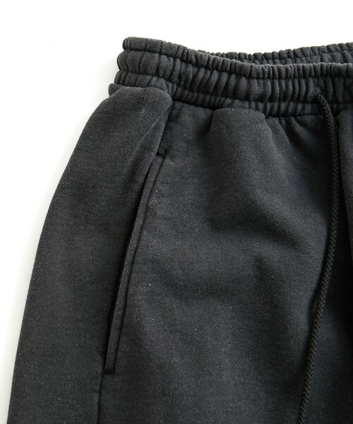 ADAM ET ROPE'（アダムエロペ）の「【NVRFRGT/ネヴァーフォーゲット】 3D TWISTED LOUNGE WIDE PANTS（その他パンツ・メンズ・ブラック/レンガ・1/2）」の7枚目の写真