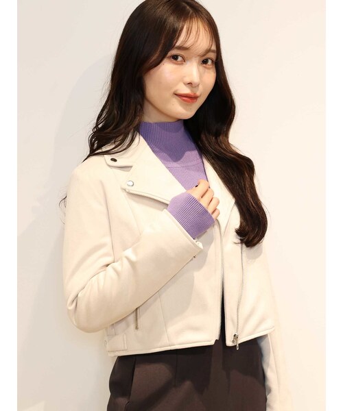 MERCURYDUO（マーキュリーデュオ）の「コンパクトフェイクスエードライダースジャケット（ライダースジャケット・レディース・ライトグレー/アイボリー・F/M/S）」の8枚目の写真