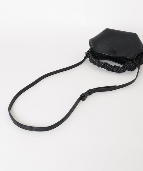 URBAN RESEARCH（アーバンリサーチ）の「GANNI　Bou Bag Mini Grained（ハンドバッグ・レディース・Black・0）」の6枚目の写真