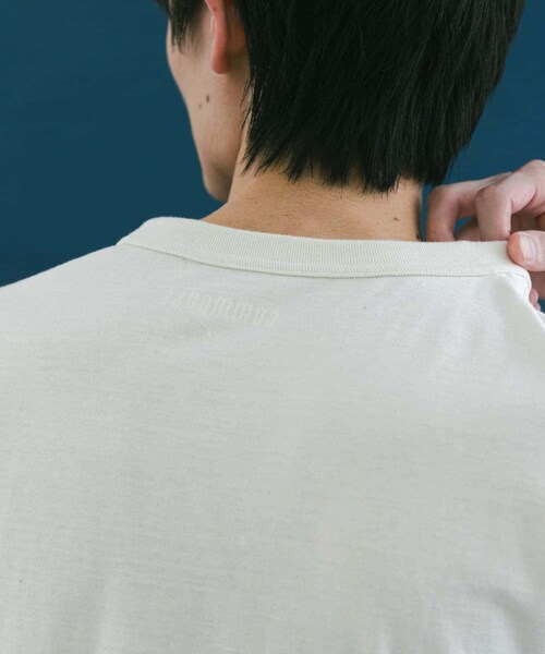 URBAN RESEARCH DOORS（アーバンリサーチドアーズ）の「『3サイズ展開』commpost　リサイクルコットンショートスリーブTシャツ（Tシャツ/カットソー・メンズ・OFF/PINK BEIGE/GRAY・4/5/6）」の10枚目の写真