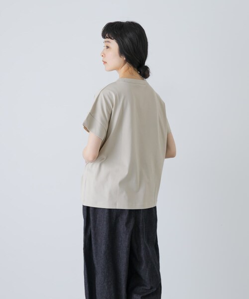 かぐれ(カグレ)の「handvaerk BOTTLE NECK SHORT-SLEEVE T-SHIRT(Tシャツ/カットソー・レディース・IRON/FOAM/LIME GREEN・S)」の13枚目の写真