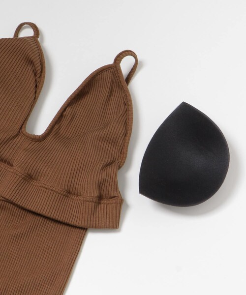 URBAN RESEARCH（アーバンリサーチ）の「HAKUJI　Supima silk bra camisole（キャミソール・レディース・Citron/Purple/Brown・FREE）」の9枚目の写真