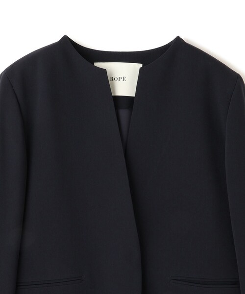 ROPE'(ロペ)の「トリアセダブルクロス クルーネックジャケット/イージーケア・セットアップ対応・26SS(ノーカラージャケット・レディース・ベージュ/ネイビー・36/38/40)」の21枚目の写真
