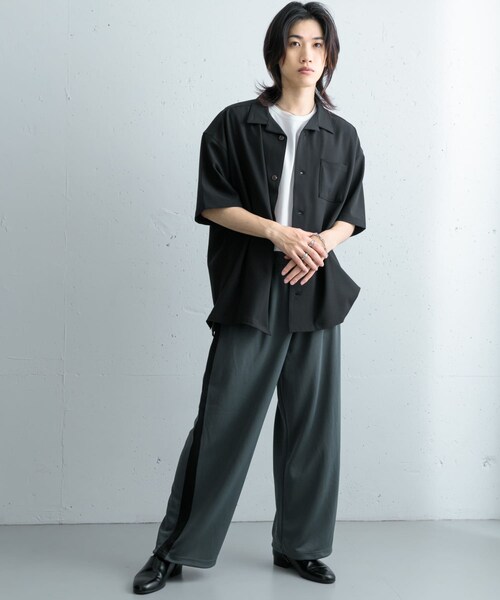 SENSE OF PLACE by URBAN RESEARCH(センスオブプレイスバイアーバンリサーチ)の「オープンカラールーズシャツ(5分袖)ll(シャツ/ブラウス・メンズ・BROWN/BLACK/GREIGE・S/M/L)」の9枚目の写真