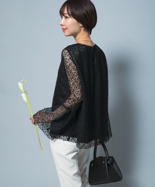 URBAN RESEARCH ROSSO（アーバンリサーチロッソ）の「フレアスリーブレースブラウス（シャツ/ブラウス・レディース・WHITE/SAX/BLACK・Free）」の15枚目の写真
