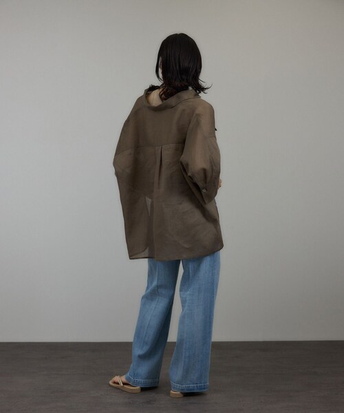 ADAM ET ROPE'（アダムエロペ）の「シアーリネンスキッパードルマンシャツ（シャツ/ブラウス・レディース・ブラック/ホワイト/ブラウン・F）」の19枚目の写真