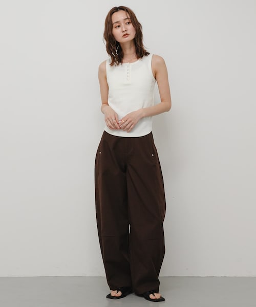 SENSE OF PLACE by URBAN RESEARCH(センスオブプレイスバイアーバンリサーチ)の「2WAYヘンリータンクトップ(タンクトップ・レディース・OFF WHITE/BLACK/L.GRAY・One)」の7枚目の写真