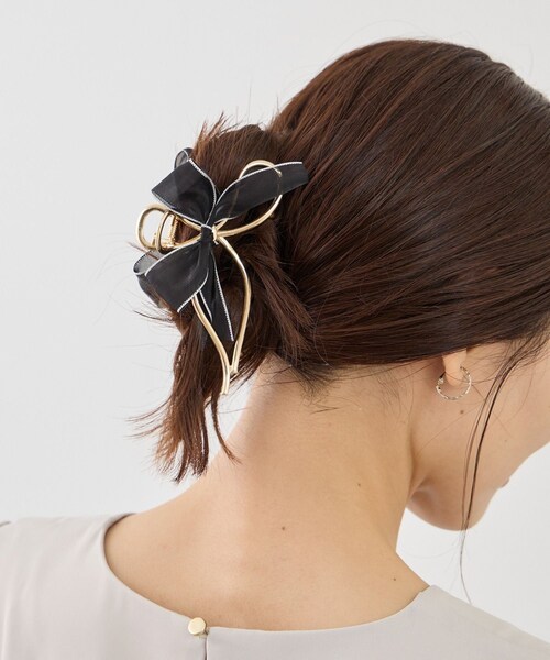 ROPE' PICNIC（ロペピクニック）の「オーガンジーリボンメタルヘアバンス（ヘアバンド・レディース・ブラック/ライトグレー・F）」の4枚目の写真
