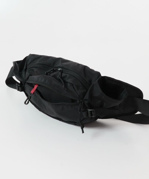 URBAN RESEARCH DOORS(アーバンリサーチドアーズ)の「フロントポケットボディバッグ(ショルダーバッグ・メンズ・BLACK/GRAY・-)」の8枚目の写真