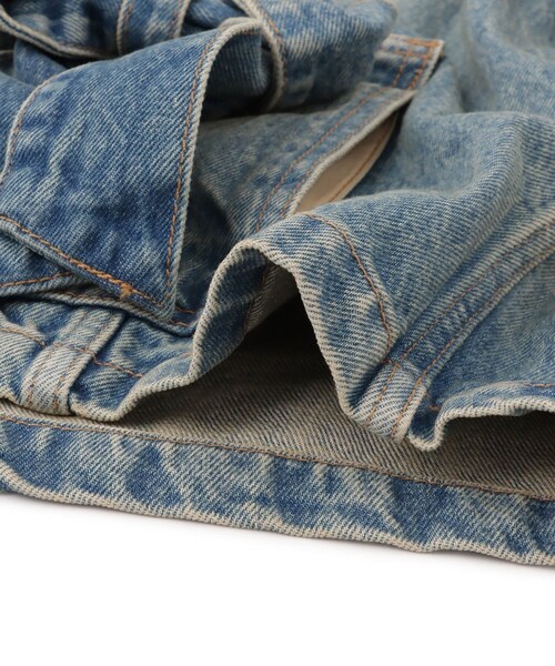 ADAM ET ROPE'(アダムエロペ)の「【GANNI(ガニー)】Tint Rigid Denim Jacket(デニムジャケット・レディース・ブルー・36)」の16枚目の写真
