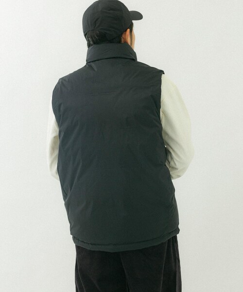 EKAL（エカル）の「NANGA　AURORA TEX STAND COLLAR DOWN VEST（その他アウター・メンズ・M.GRY/BLK・M/L）」の6枚目の写真