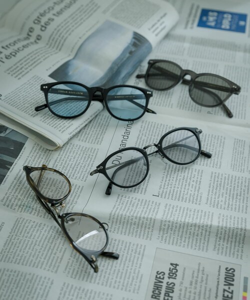 URBAN RESEARCH(アーバンリサーチ)の「『別注』KANEKO OPTICAL×URBAN RESEARCH URA-1(メガネ・メンズ・BK×BL/CGY×GRN・-)」の4枚目の写真