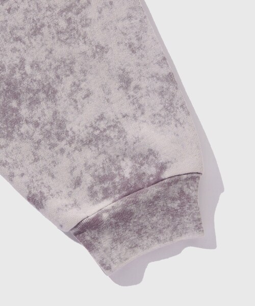 ADAM ET ROPE'（アダムエロペ）の「フェード　スウェット　プルオーバー（スウェット・メンズ・ブラック系/パープル系・L/M）」の7枚目の写真