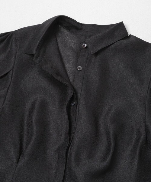 URBAN RESEARCH ROSSO（アーバンリサーチロッソ）の「シアーオーガンジーフォルムシャツ（シャツ/ブラウス・レディース・BLACK/OFF WHITE・Free）」の19枚目の写真