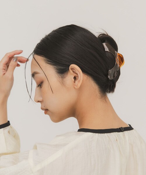 KBF（ケイビーエフ）の「ラウンドバンスクリップ（バレッタ/ヘアクリップ・レディース・GREEN/BROWN・One）」の5枚目の写真