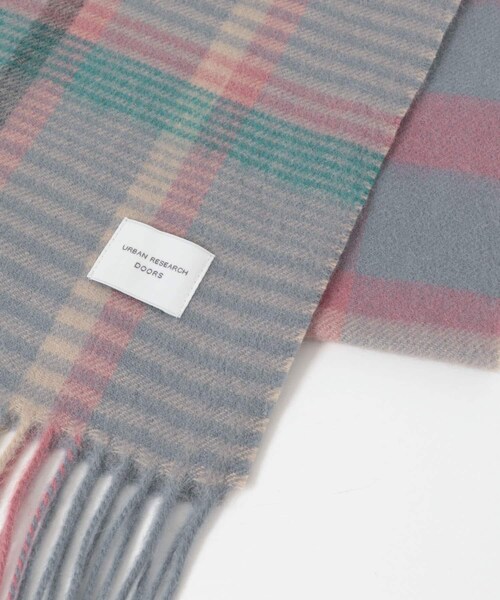URBAN RESEARCH DOORS（アーバンリサーチドアーズ）の「ウールチェックストール（ストール/ショール・レディース・GRAY/RED/BLUE/GREEN・one）」の8枚目の写真