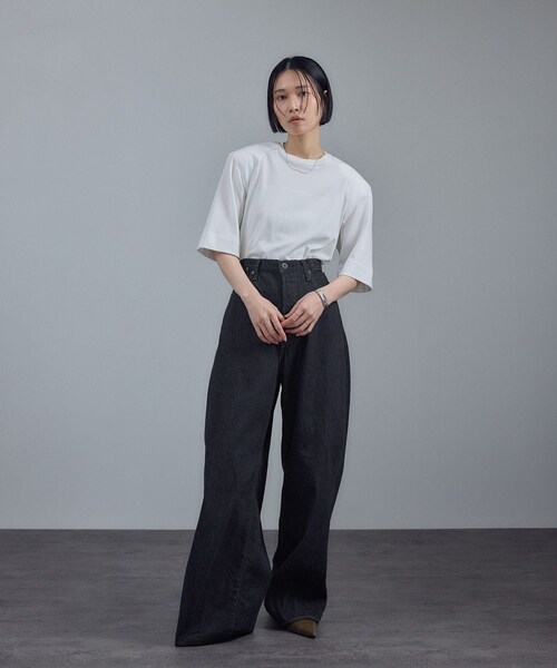 ADAM ET ROPE'（アダムエロペ）の「【KURO（クロ）】STRUCTURE デニム（デニムパンツ・レディース・ネイビー系・26/27/28/29）」の14枚目の写真