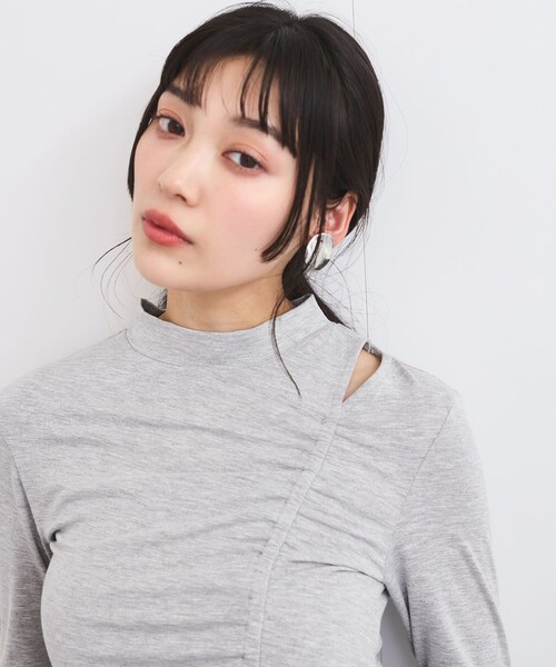 VIS（ビス）の「プチハイネックカットアウトプルオーバー（Tシャツ/カットソー・レディース・グレー・F）」の12枚目の写真