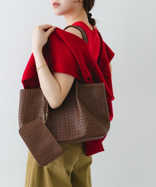 RODE SKO（ロデスコ）の「ポーチ付パンチングミドルトートバッグ（トートバッグ・レディース・IVORY/BROWN・One）」の22枚目の写真