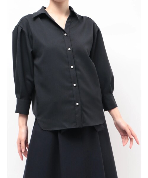 TONAL（トーナル）の「マルチセットタックショルダーパール釦シャツ（シャツ/ブラウス・レディース・オフホワイト/チャコールグレー/アイスブルー/ネイビー/ベージュ・M）」の20枚目の写真