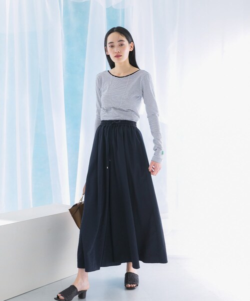 URBAN RESEARCH ROSSO（アーバンリサーチロッソ）の「撥水ギャザーワイドパンツ（その他パンツ・レディース・OFF WHITE/NAVY・36/38）」の20枚目の写真