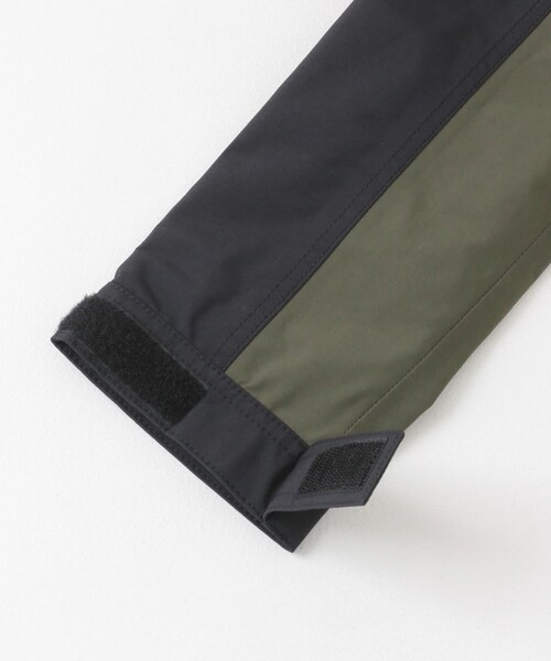 URBAN RESEARCH Sonny Label（アーバンリサーチサニーレーベル）の「THE NORTH FACE　MOUNTAIN LIGHT JACKET（マウンテンパーカー・レディース・ニュートープ/ブラック・M/L）」の10枚目の写真