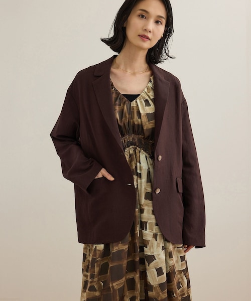 ROPE'（ロペ）の「レーヨンリネン ライトジャケット【セットアップパンツ・ワンピース対応】（テーラードジャケット・レディース・ブラウン/ネイビー・36/38）」の9枚目の写真