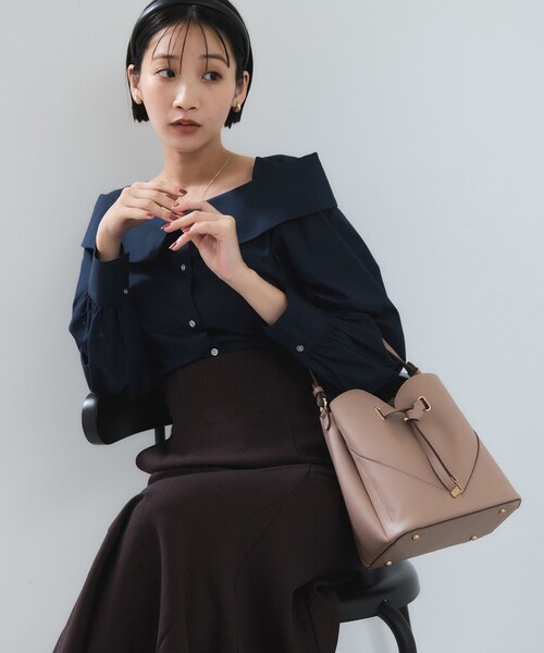 VIS（ビス）の「オフショルライクロングスリーブブラウス/イージーケア（シャツ/ブラウス・レディース・ホワイト系/ネイビー/ブルー系・F）」の7枚目の写真