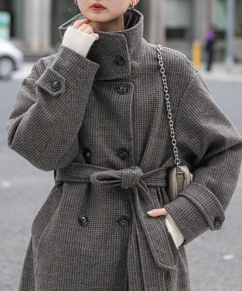 SENSE OF PLACE by URBAN RESEARCH(センスオブプレイスバイアーバンリサーチ)の「スタンドカラーロングコート(テーラードジャケット・レディース・BRN×MOC/GRAY/BLACK・S/M)」の4枚目の写真