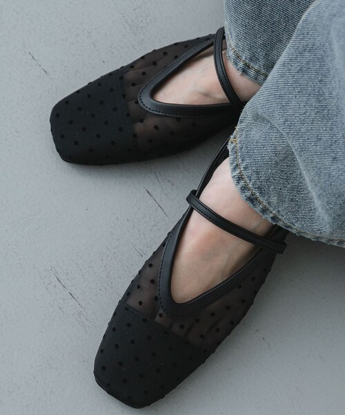 SENSE OF PLACE by URBAN RESEARCH(センスオブプレイスバイアーバンリサーチ)の「シアードットフラットパンプス(パンプス・レディース・IVORY/BLACK・S/M/L)」の14枚目の写真