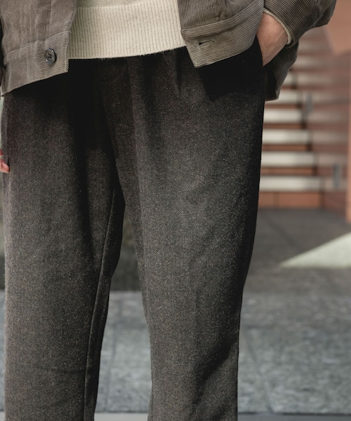 URBAN RESEARCH DOORS（アーバンリサーチドアーズ）の「ウール混ヘリンボーンイージートラウザー（その他パンツ・メンズ・BROWN/BLACK・M/L）」の22枚目の写真